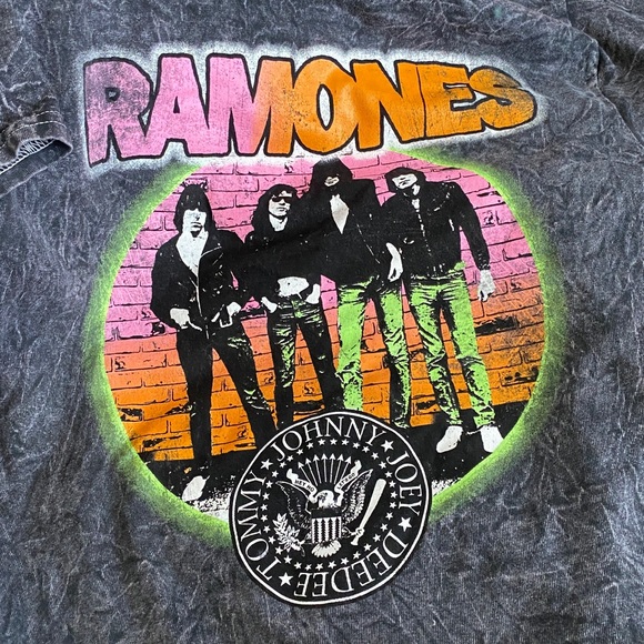 Ramones 💯 Cotton Unisex Band Tee New Never Used - Picture 12 of 12